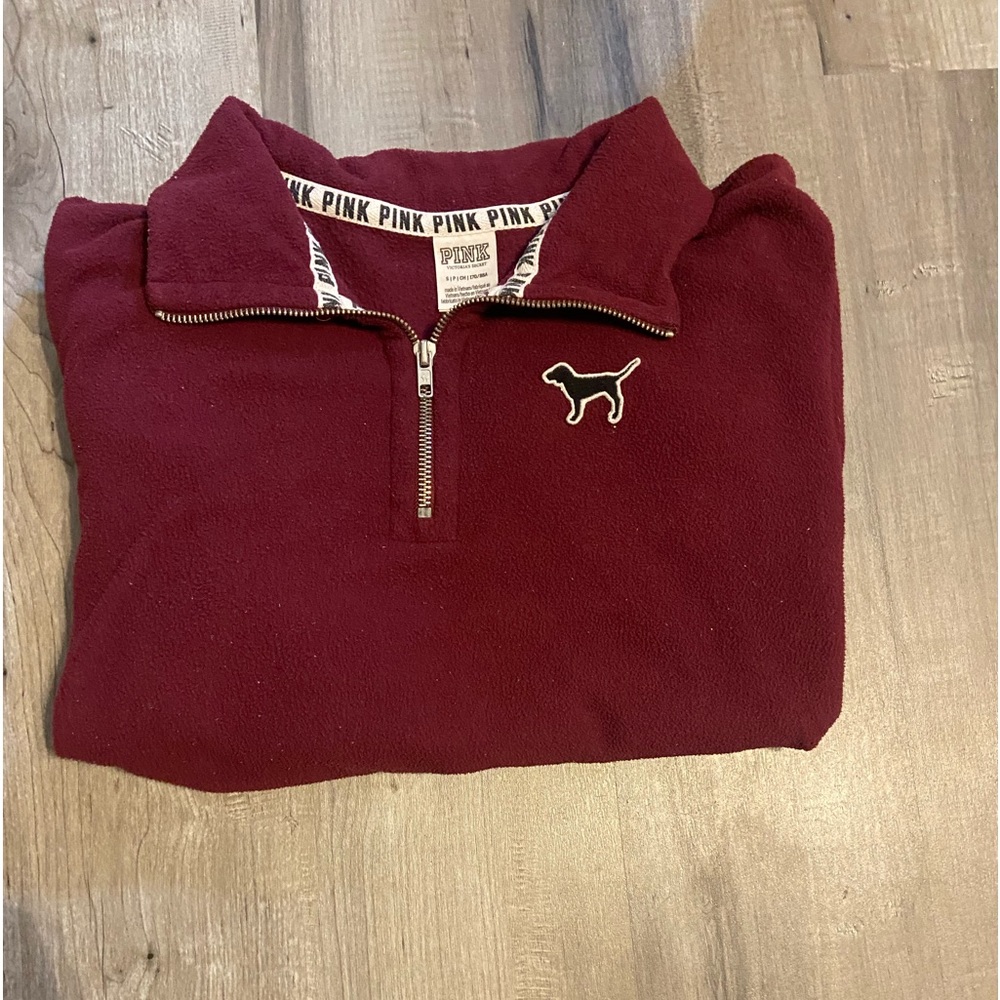 VS PINK pullover. Maroon. Good condition. Size small. has pockets.